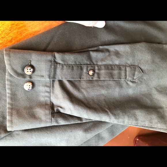 St. John’s Bay Fatigue Green Men’s Shirt. Size M - Picture 3 of 3